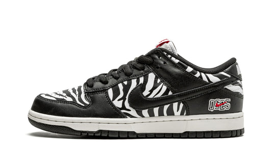 Nike SB Dunk Low QuarterSnacks Zebra