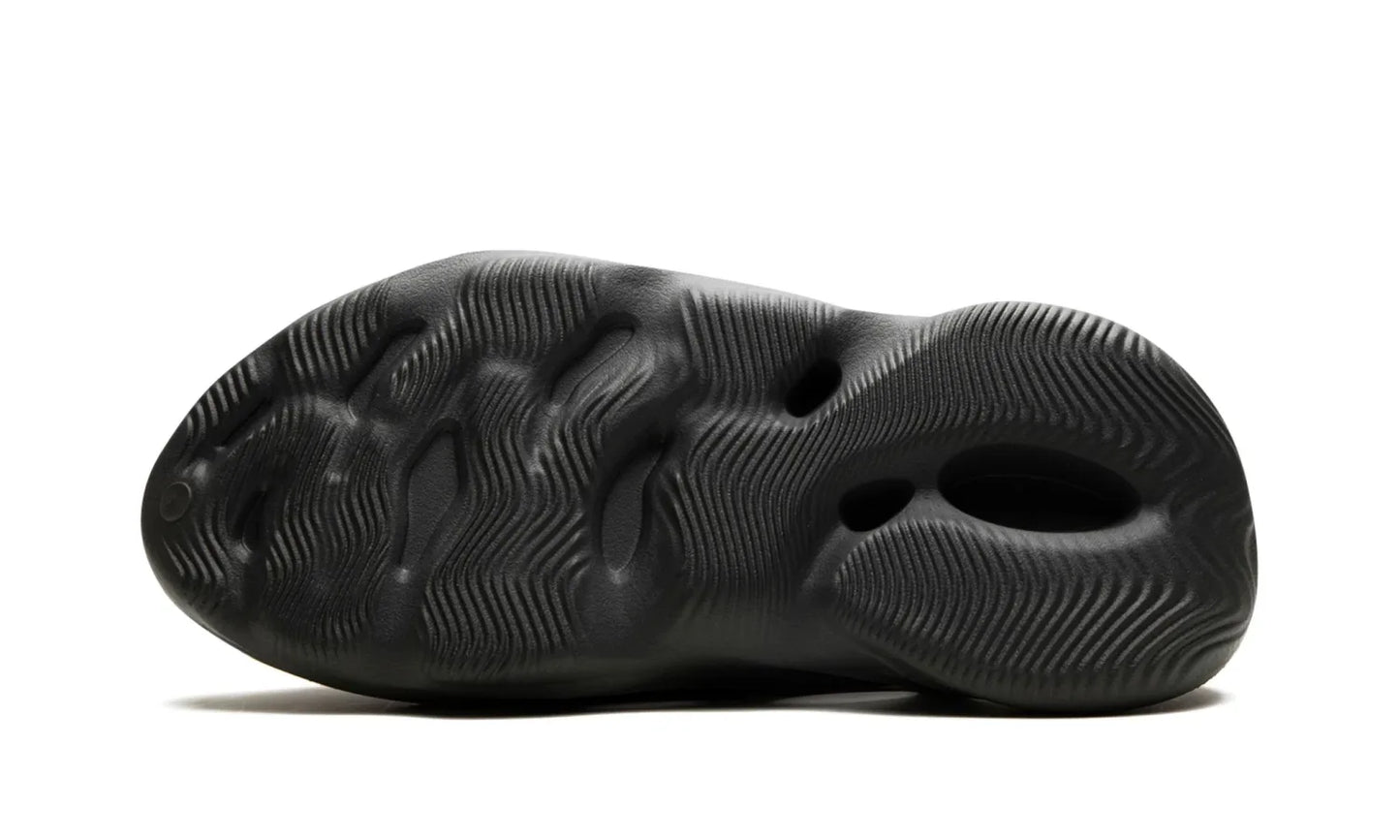 adidas Yeezy Foam RNR Carbon
