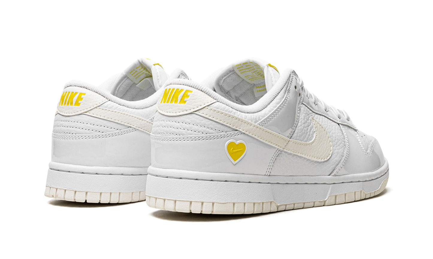 Nike Dunk Low Yellow Heart (W)